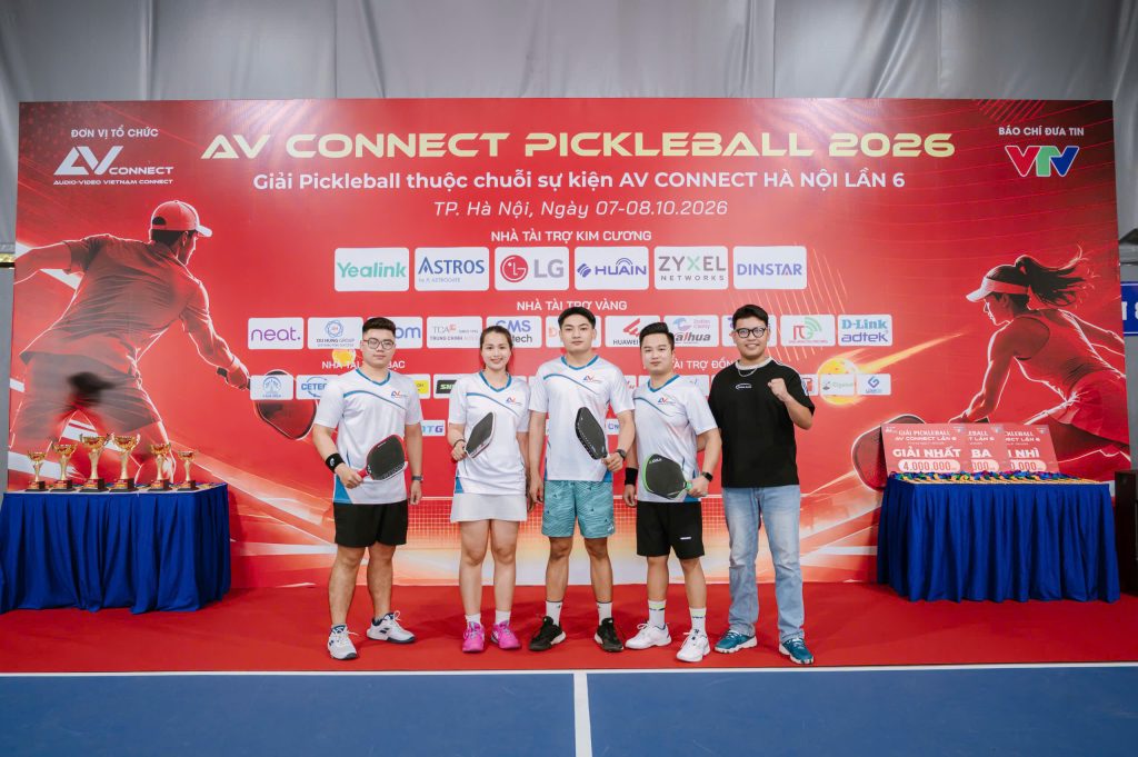 CGV TELECOM trong giải đấu Pickleball, thể hiện tinh thần "giao lưu kết nối mạnh mẽ."